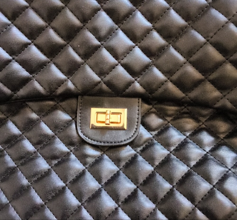 Classic Quilted Black Shoulder Bag with Chain Strap Nwt New Large - Picture 3 of 13